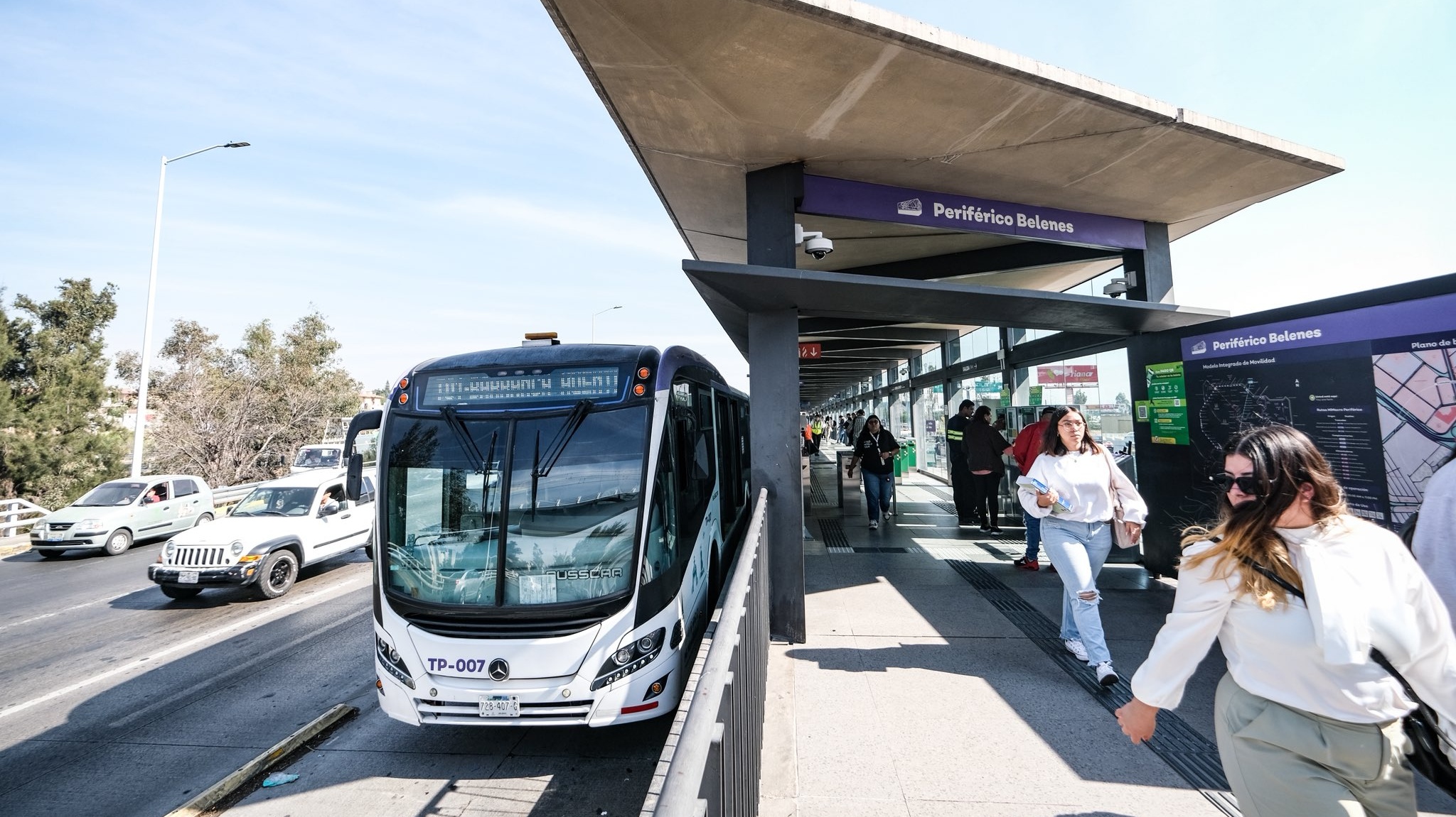 Gobierno de Jalisco advierte acciones legales por interrupción parcial del Macrobús