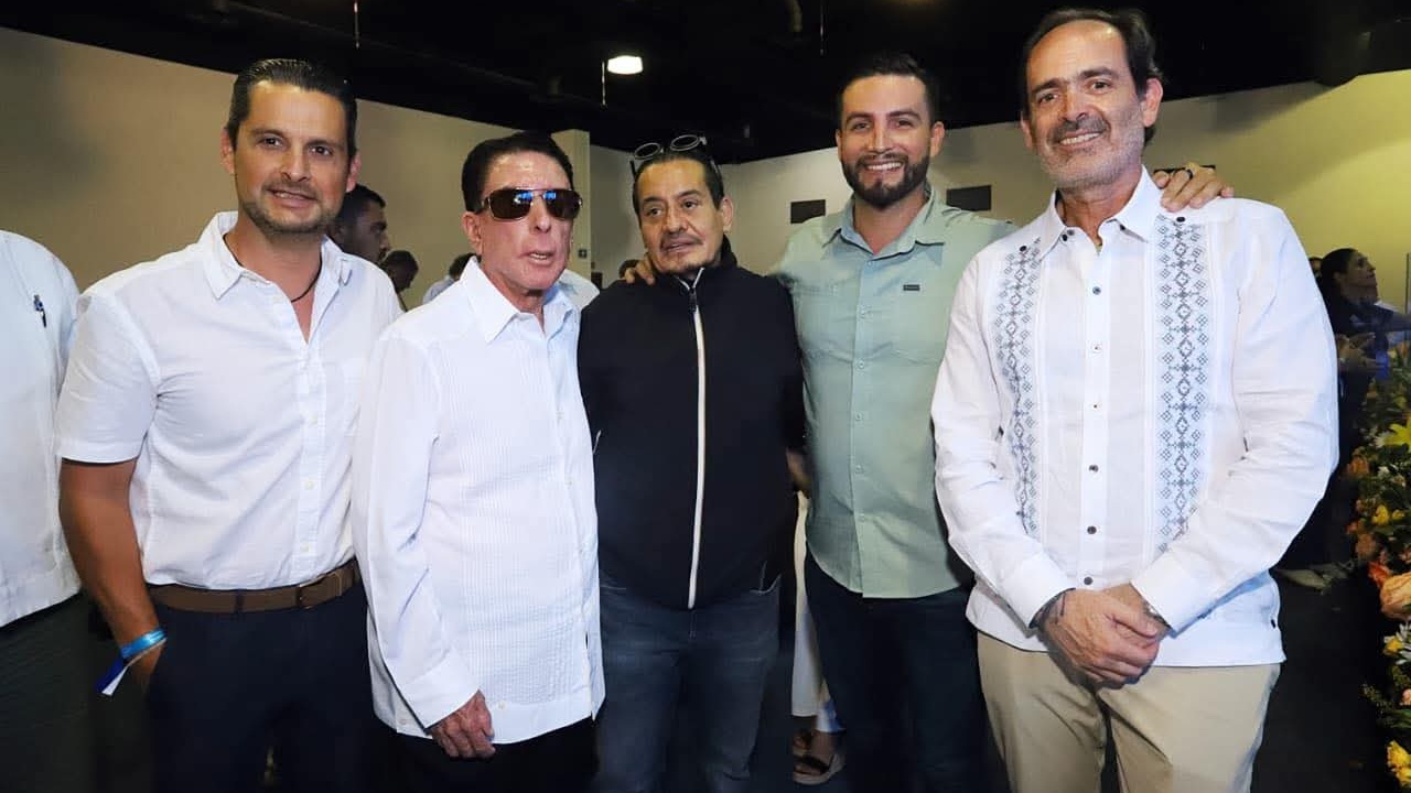 Reconoce Munguía a líder sindical Juan Huerta en Foro Internacional de Conciliación Laboral