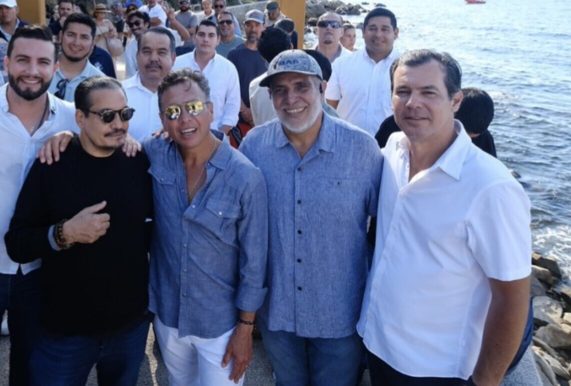 Juan Huerta acompaña a Pablo Lemus en gira de trabajo por Puerto Vallarta
